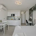 New Sunny With Balcony, Center *
