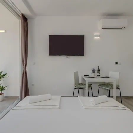 Апартаменты New Sunny With Balcony, Center *