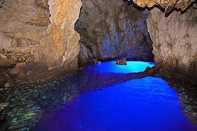 New Sunny With Balcony, Center *