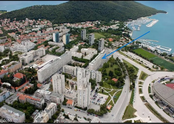 Διαμέρισμα New Sunny With Balcony, Center