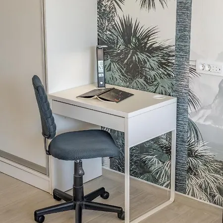 Apartmán New Sunny With Balcony, Center